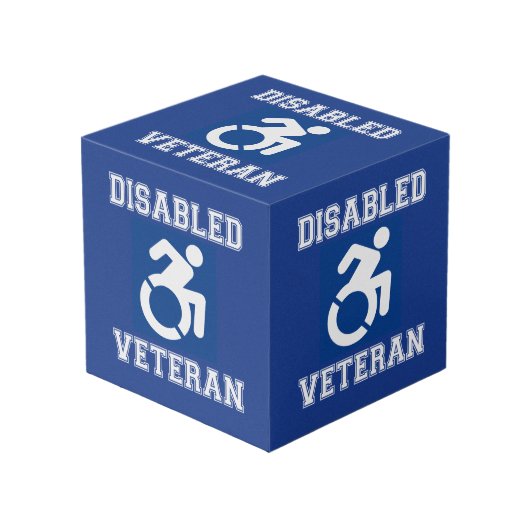 Gehandicapte veteraan kubus (Voorkant hoekig)