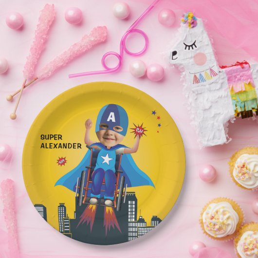 Gehandicapte vliegsuperheld rolstoel Fun Birthday Papieren Bordje (Feest)