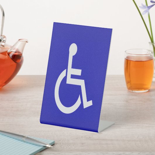 Gehandicapten met een handicap reclamebord met voetstuk (Insitu)
