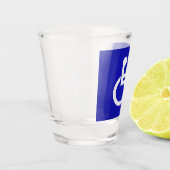 Gehandicapten met een handicap shot glas (Links)