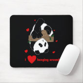 Geheime crush-liefde hangend rond uw panda's op ma muismat (Met muis)