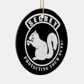 Geheime Eekhoorn Patch Bescherming Uw Noten Keramisch Ornament (Rechts)
