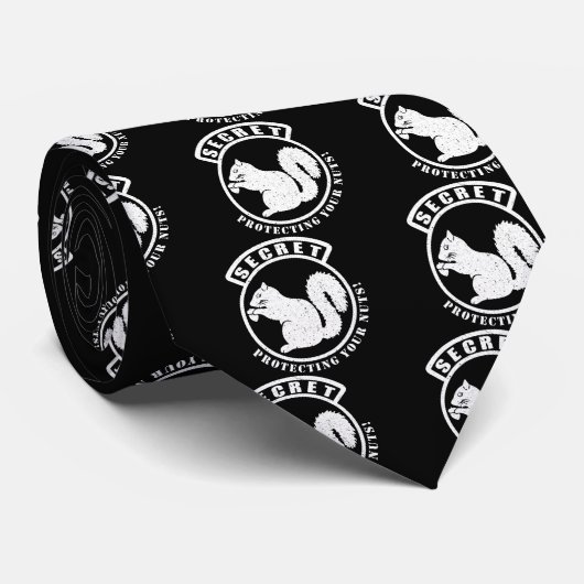 Geheime Eekhoorn Patch Bescherming Uw Noten Stropdas (Opgerold)