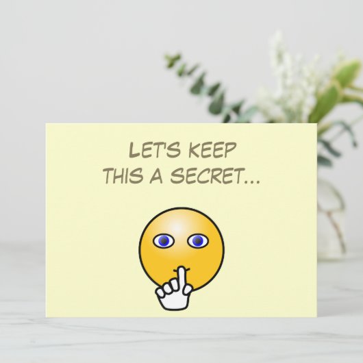 Geheime hush emoticon verrassing kaart (Staand voorkant)