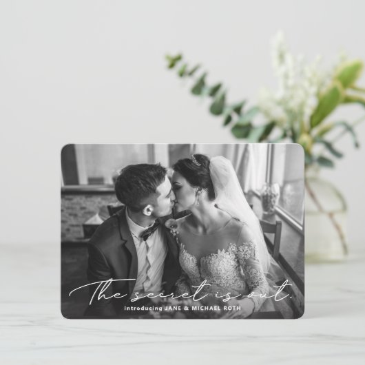 Geheime informatie is de aankondiging van Elopemen (Staand voorkant)