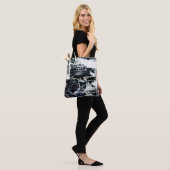 Geheime symbolen tote bag (Op model)