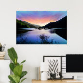 Geheimen bij het Sunset Lake Poster (Thuiskantoor)