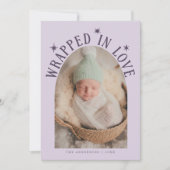 Gehuld in liefde Paarse foto geboorte Aankondiging (Voorkant)
