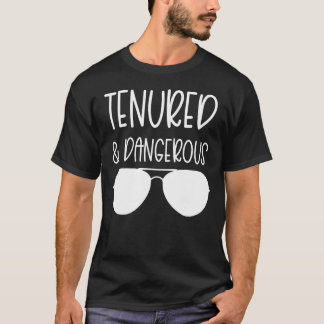 Gehuurde en gevaarlijke hoogleraar vrouwen — Tenur T-shirt
