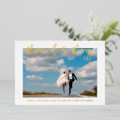 Gehuwd en liefdeshuwelijk Mr & Mrs First Kerstmis Folie Uitnodiging (Staand Voorkant)