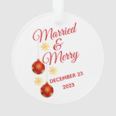 Gehuwd en Merry Snowflakes Foto eerste kerstmis Ornament (achterkant)