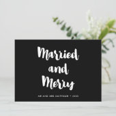 Gehuwd en vrolijk met een moderne kerstbruiloft aankondiging (Staand voorkant)