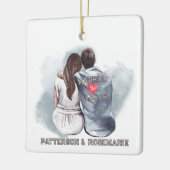 Gehuwd paar Knuffelen - Romantisch Back Uitzicht Keramisch Ornament (Links)