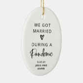 Gehuwd tijdens een pandemie | Foto terug Keramisch Ornament (Rechts)