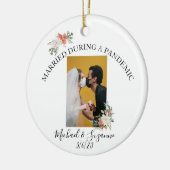 Gehuwd tijdens een pandemische covid Bride Groom f Keramisch Ornament (Links)