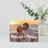 Gehuwde en vrolijke moderne Passen getrouwd Kerstm Briefkaart (Staand voorkant)