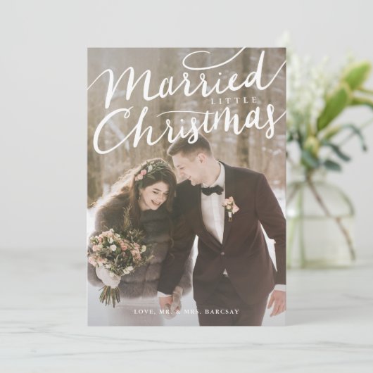 Gehuwde kerstbruiloft foto feestdagenkaart (Staand voorkant)