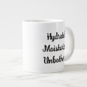 Gehydrateerde, gehydrateerde, ongehinderde grappig grote koffiekop (Voorkant rechts)