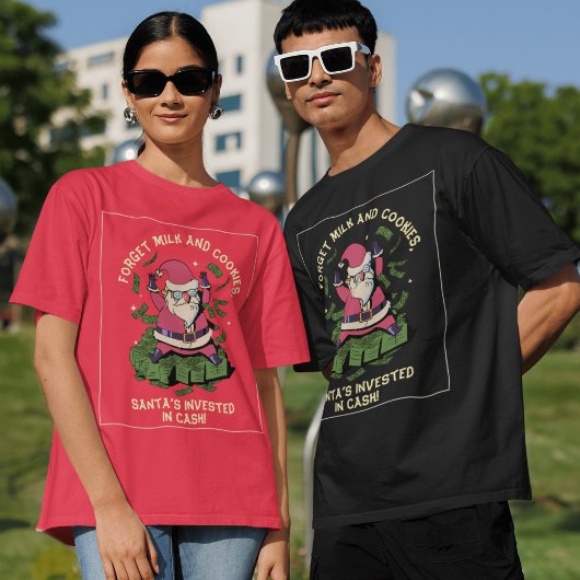 Geïllustreerde Kerstman Zittend op een stapel geld T-shirt