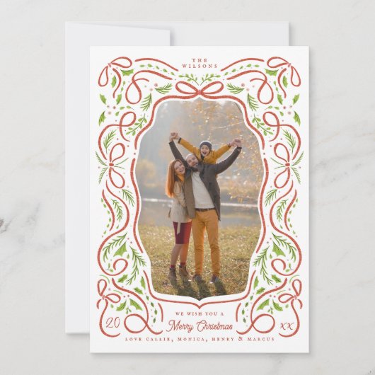 Geïllustreerde rode lint en Holly Christmas Photo Feestdagenkaart (Voorkant)