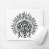 Geïnspireerde wolf in de vertederde oorlogsbonnet muismat (Met muis)