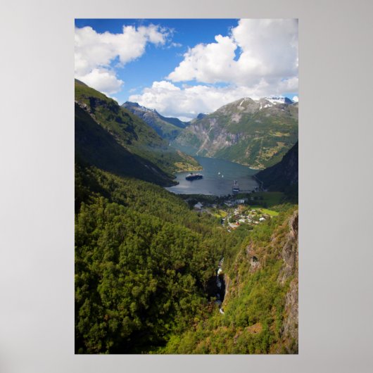 Geiranger Fjord landschap, Noorwegen Poster (Voorkant)