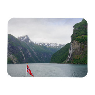 Geiranger fjord met Noorse vlag magneet