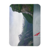 Geiranger fjord met Noorse vlag magneet (Verticaal)