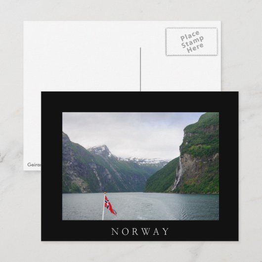 Geiranger fjord met zwart briefkaart onder Noorse (Voorkant / Achterkant)