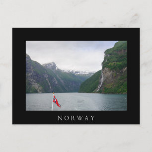 Geiranger fjord met zwart briefkaart onder Noorse 