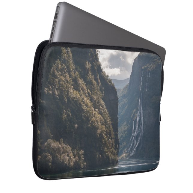 Geiranger Fjord Noorwegen Laptop Sleeve (Voorkant Rechts)