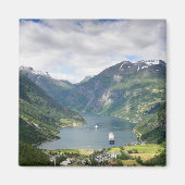 Geirangerfjord uitzicht in Noorwegen vierkante mag Magneet (Voorkant)