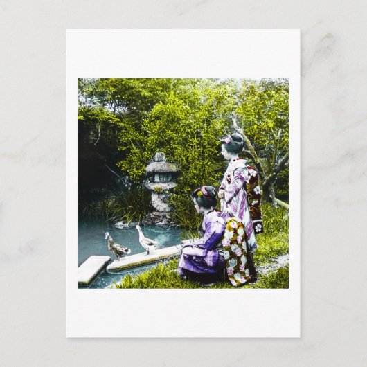 Geisha die Eenden in Park Old Japan kijkt Briefkaart (Voorkant)
