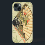 Geisha Fan met bladeren en afdruk van hout iPhone 13 Hoesje<br><div class="desc">Deze prachtige afdruk heeft een geisha-ventilator die opvallend is tegen een achtergrond van drijvende bladeren. De ventilator heeft er ook een mooi en stijlvol bloemontwerp op. Ventilatoren van Aziatische kunst zouden dit aan hun collectie moeten toevoegen!</div>