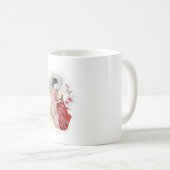 Geisha ligt vlakbij een gouden bamboe koffiemok (Voorkant rechts)