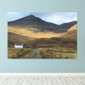 Geïsoleerd boerderijtje op het eiland Mull, Schotl Canvas Afdruk (Insitu (Houten vloer))