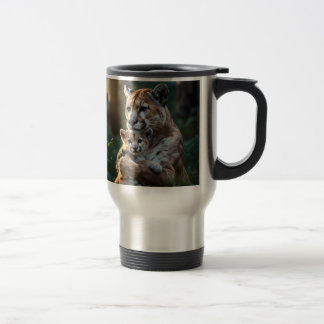 Geïsoleerde koffiebeker met moeder en welp reisbeker
