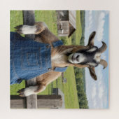Geit in blauwe denim overall met bib legpuzzel (Horizontaal)
