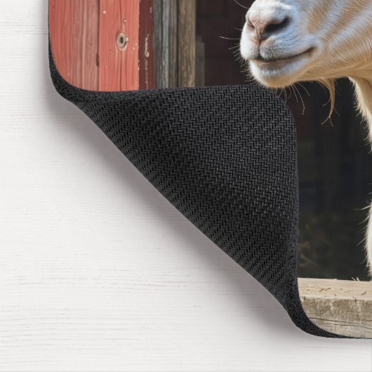 geit in stalraam muismat (Hoek)