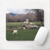 Geiten op een logboek muismat (Met muis)