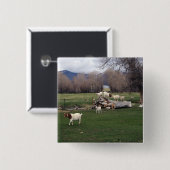 Geiten op een logboek vierkante button 5,1 cm (Voorkant /achterkant)