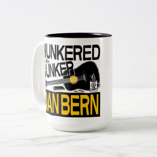 Gejaagd in de Bunkerkoffiebeker Tweekleurige Koffiemok (Voorkant links)