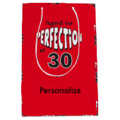 Gejaard tot perfectie op 30 | 30e verjaardag medium cadeauzakje (Voorkant)