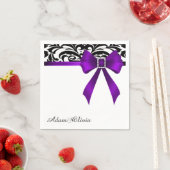 Gejuwelen Paarse Bow Damask Wedding Servetten (Insitu)