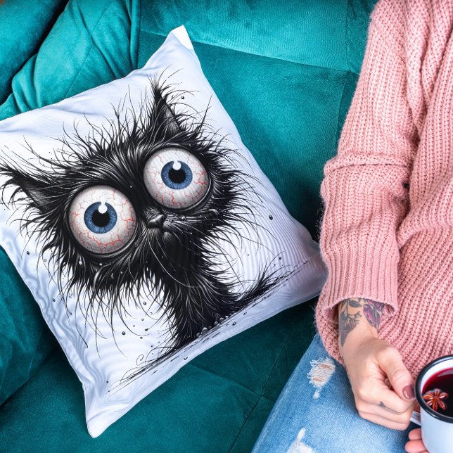 Gek geworden kat kussen (Creator heeft geüpload)