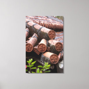 Geketeld dak van Okinawaans huis Canvas Afdruk