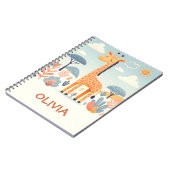 Gekke Cute Giraf in Savanne Notitieboek (Linkerzijde)