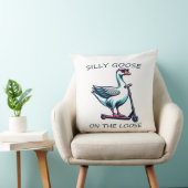 Gekke gans op de losse gans schaatsen op scooter kussen (Stoel)