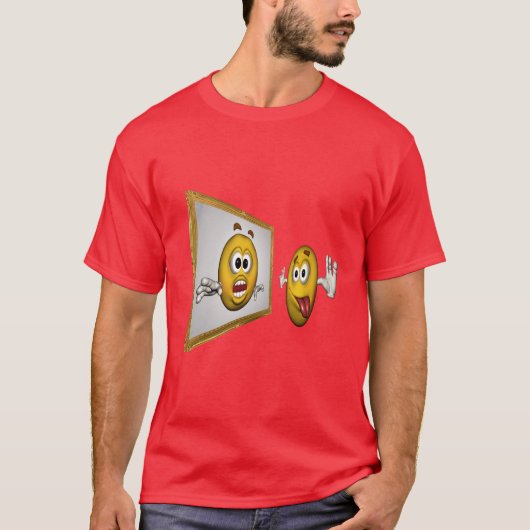 Gekke gezicht in Mirror Funny T-shirt (Voorkant)