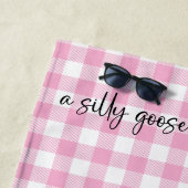 Gekke Goose Pink Gingham Strandlaken (In situ)